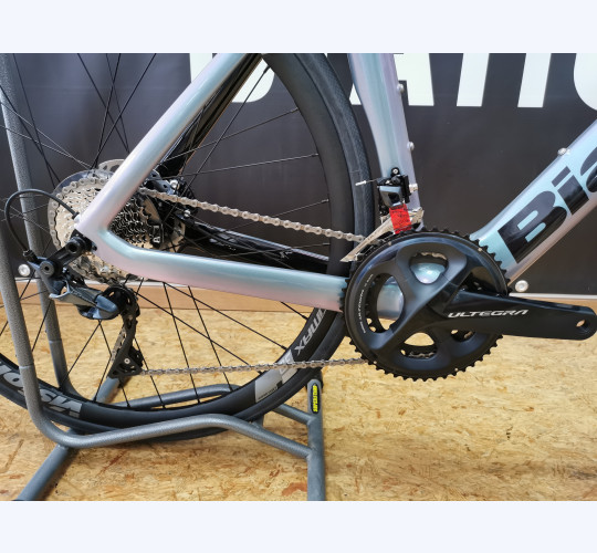 Bianchi Aria E-road
