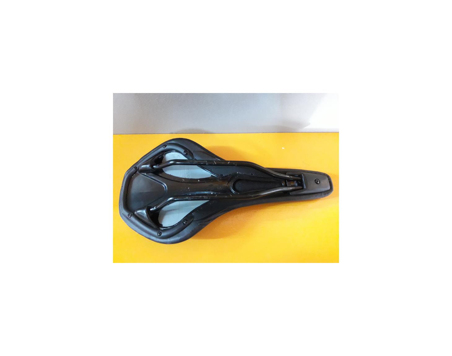Sattel Bikesattel Herren Flyer schwarz grau