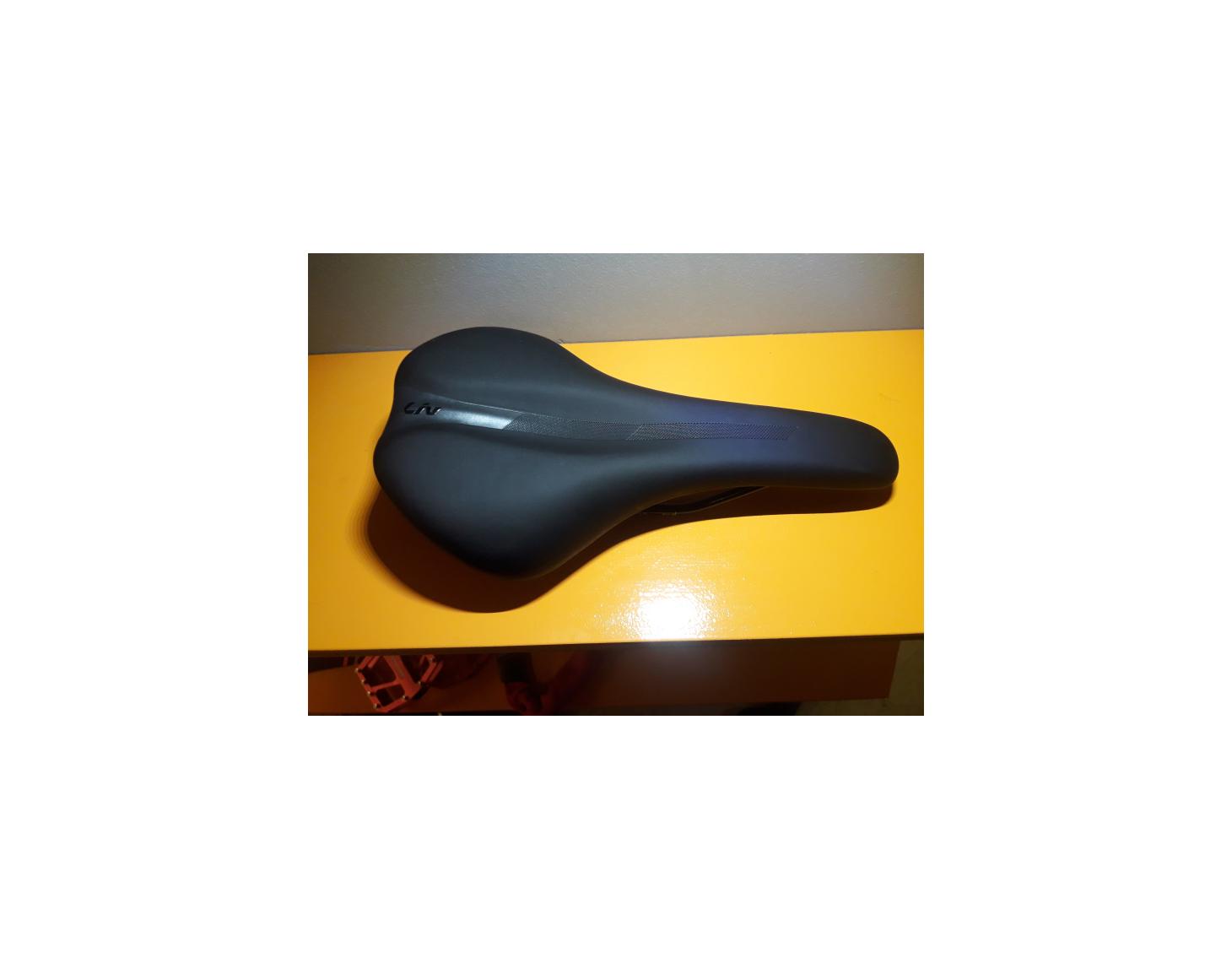 Sattel Bikesattel Damen LIV GIANT schwarz anthracite