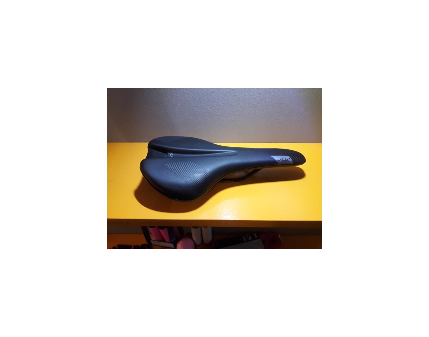 Sattel Bikesattel Damen LIV GIANT CONTACT UPRIGHT schwarz grau