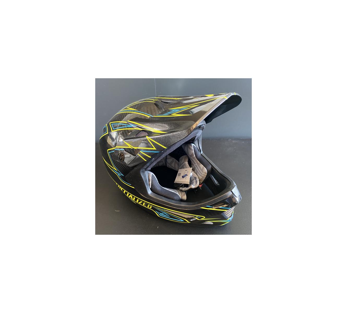 Outlet DH Helm