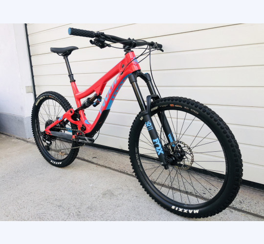 Pivot Firebird