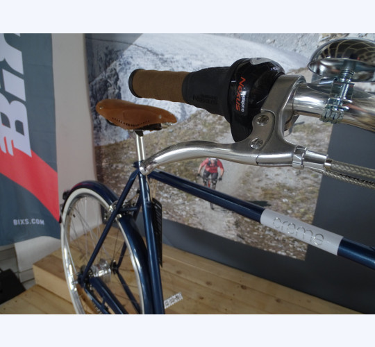 Creme Caferacer