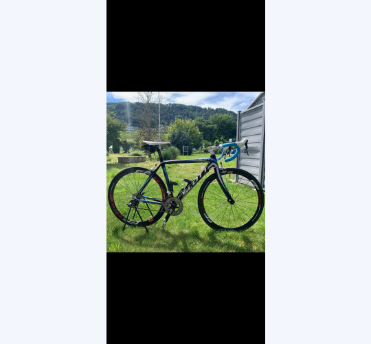 SCOTT Addict R15
