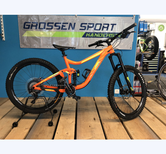 Giant Reign SX