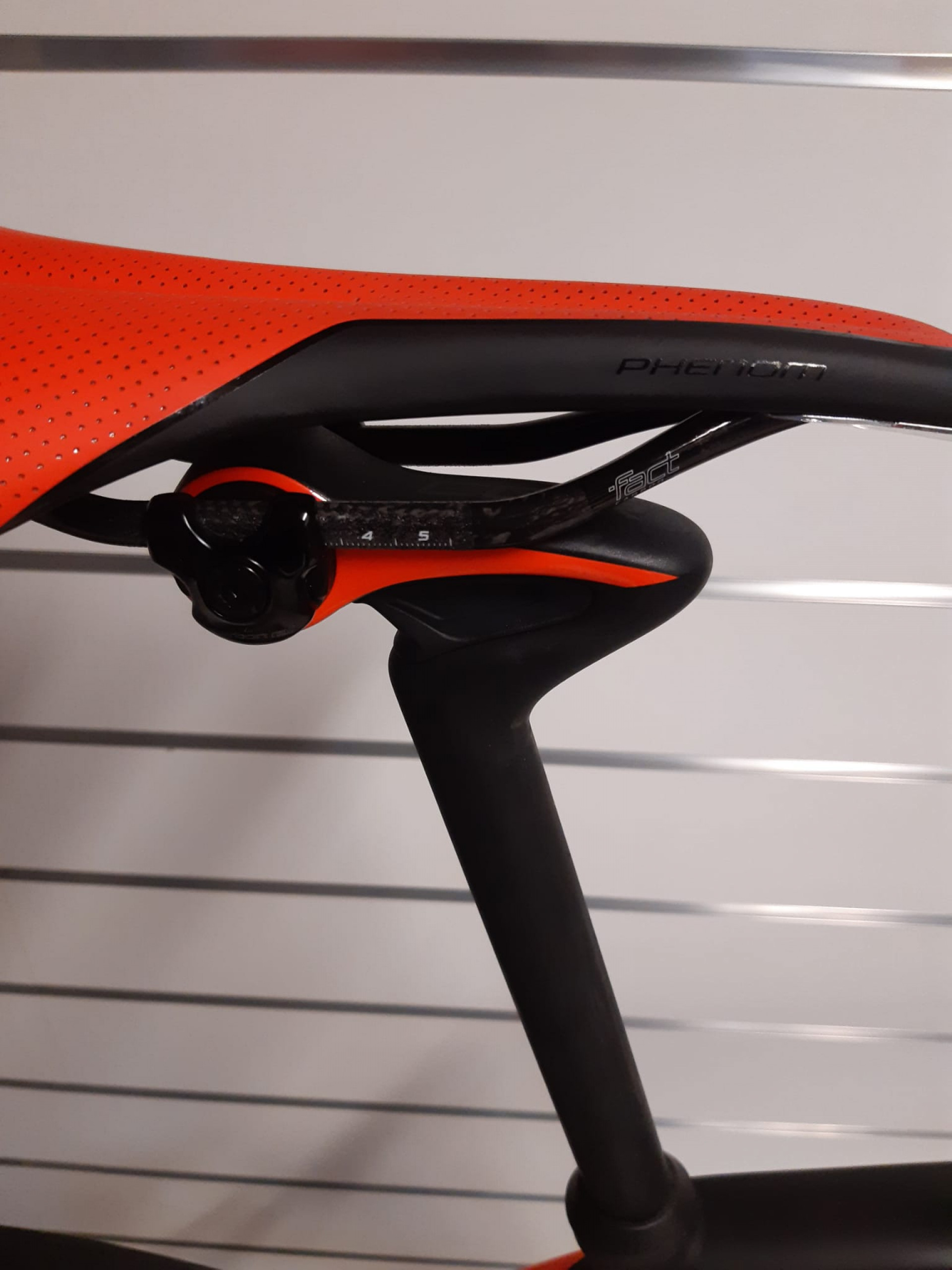SPECIALIZED Roubaix S-Works McLaren zu verkaufen - velocorner