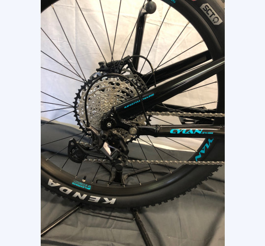 Cylan Rock Fly 10