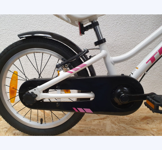 TREK Precaliber 16