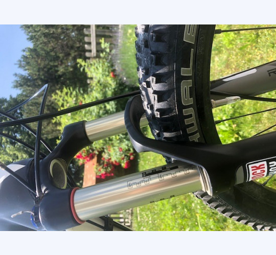 Price XC Carbon