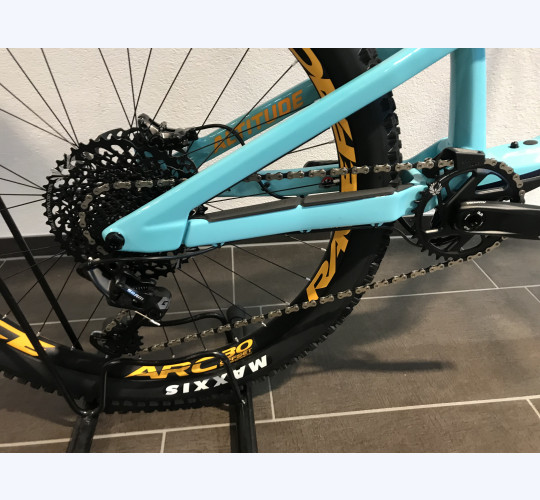 ROCKY MOUNTAIN Altitude Carbon 70
