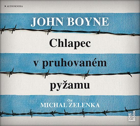 Chlapec v pruhovaném pyžamu