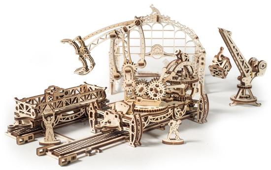 UGEARS 3D puzzle Železniční jeřáb - manipulátor 354 dílků - 70032