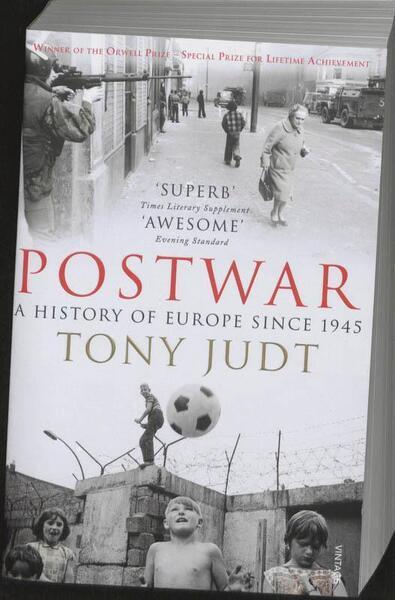Levně Postwar