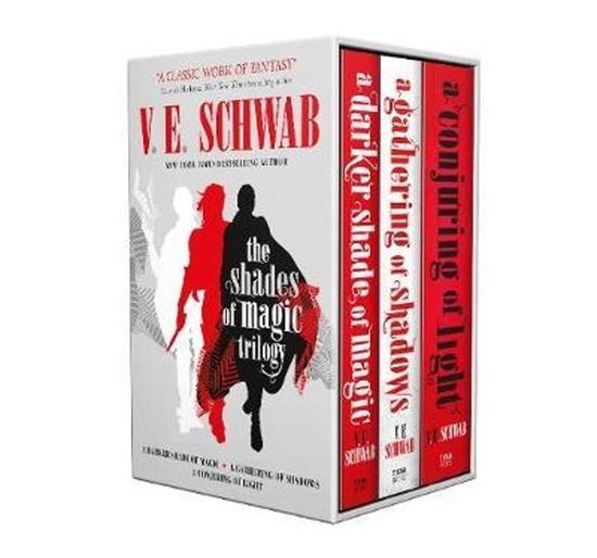 Shades of Magic Trilogy Slipcase - 1789096448
