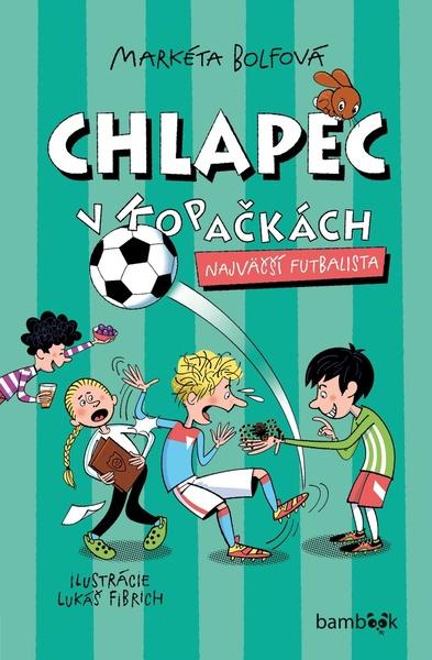 Levně Chlapec v kopačkách