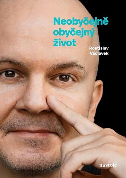 Neobyčejně obyčejný život - 9788074487682