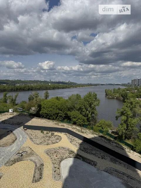 4-кімнатна квартира