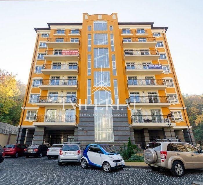 4-кімнатна квартира
