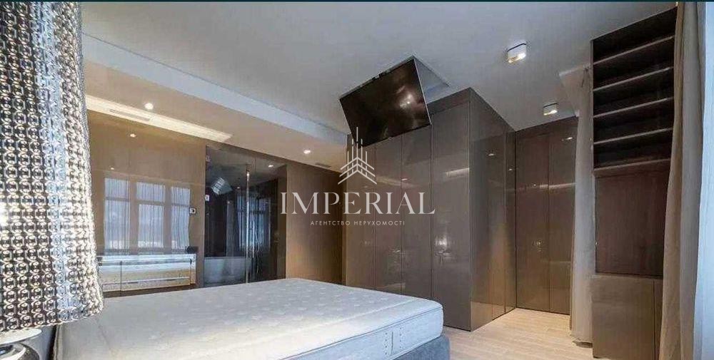 4-кімнатна квартира