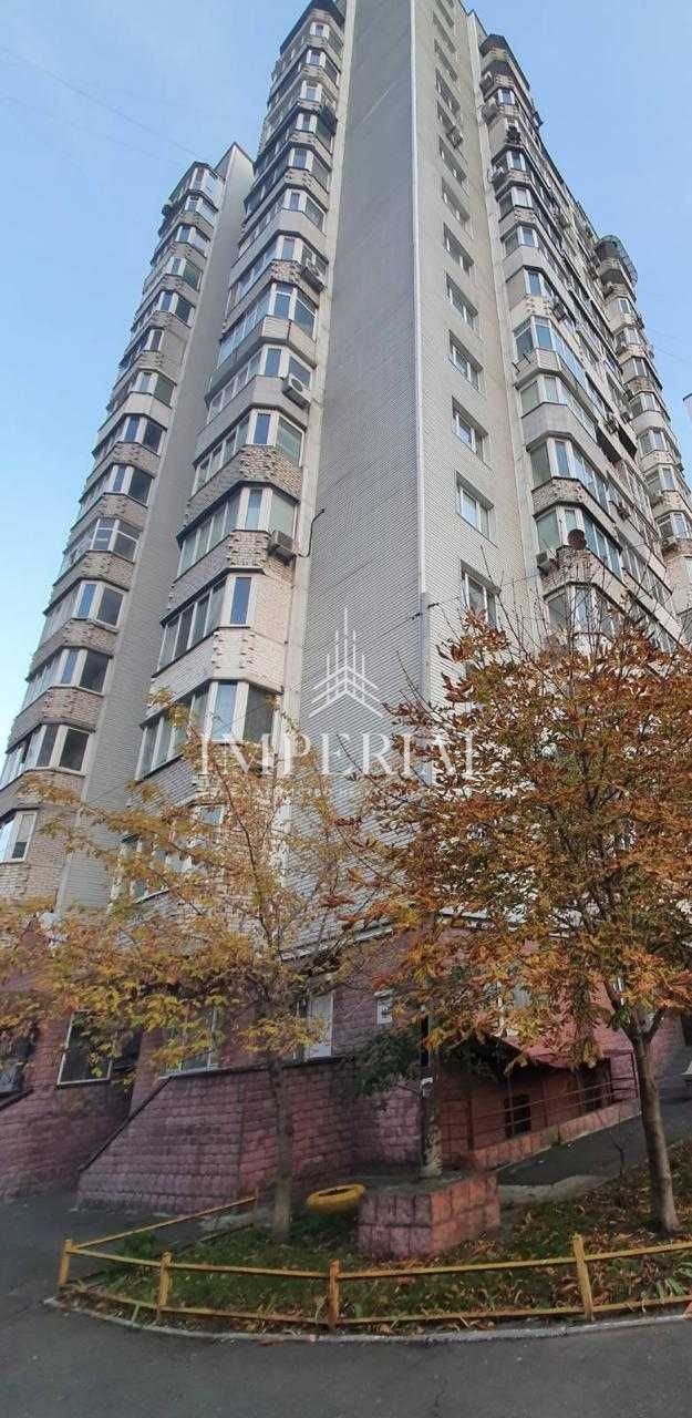 4-кімнатна квартира