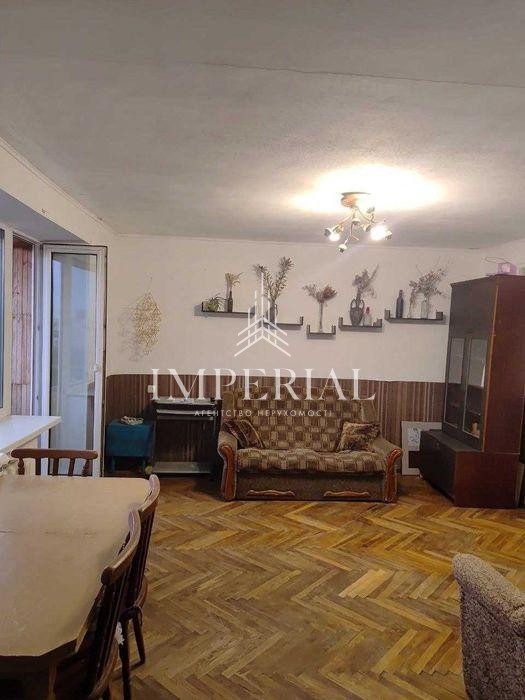 4-кімнатна квартира