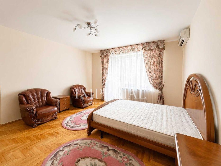 4-кімнатна квартира