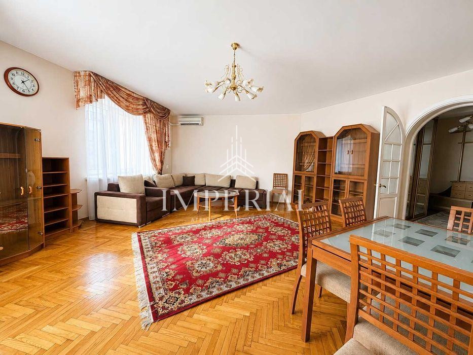 4-кімнатна квартира
