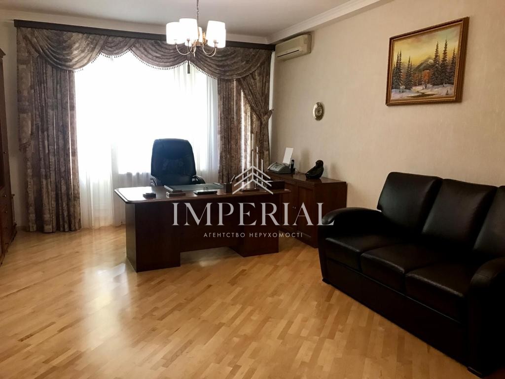 5-кімнатна квартира