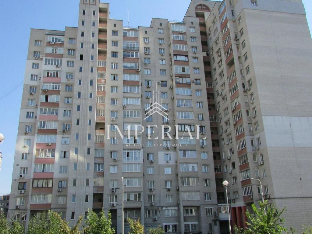 5-кімнатна квартира