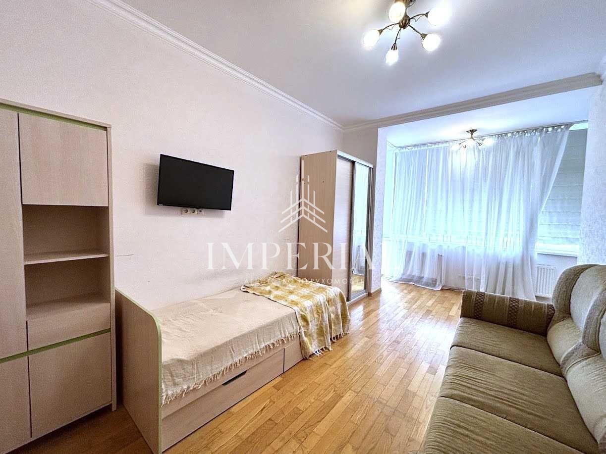 4-кімнатна квартира