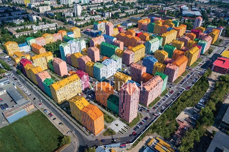 Комерційна