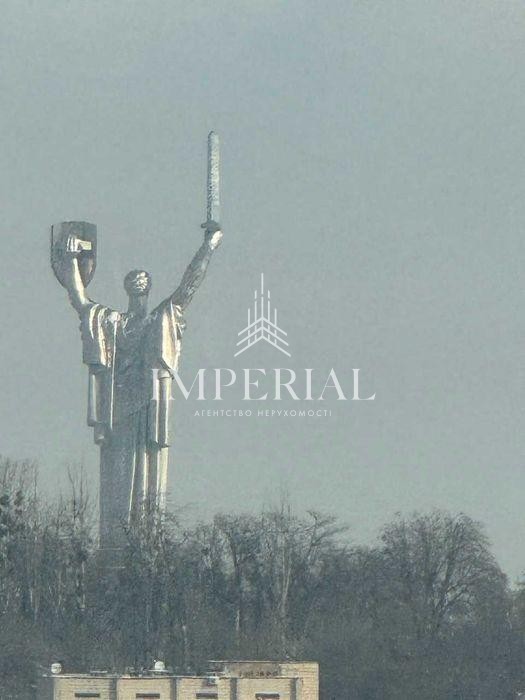 4-кімнатна квартира