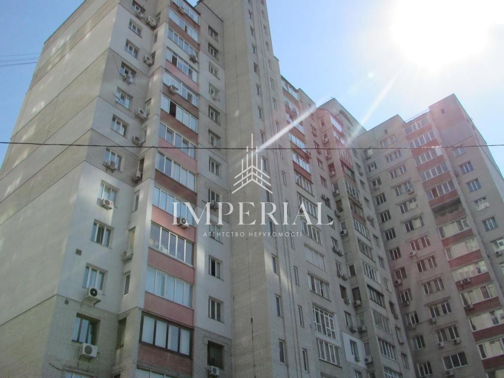 5-кімнатна квартира