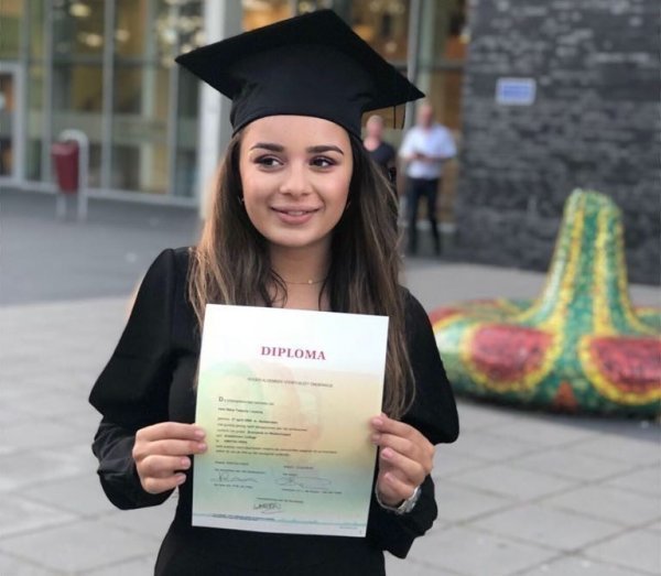 Afbeelding blog 'Dan is je kind opeens 18 jaar, geslaagd en heeft ze haar rijbewijs'