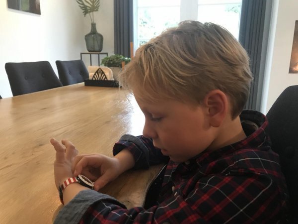 Afbeelding blog 'Zo leer je een 6-jarige klokkijken! '