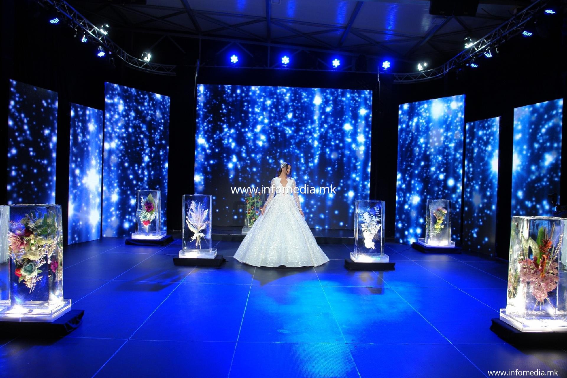 Bianca wedding dress show - Image 4
