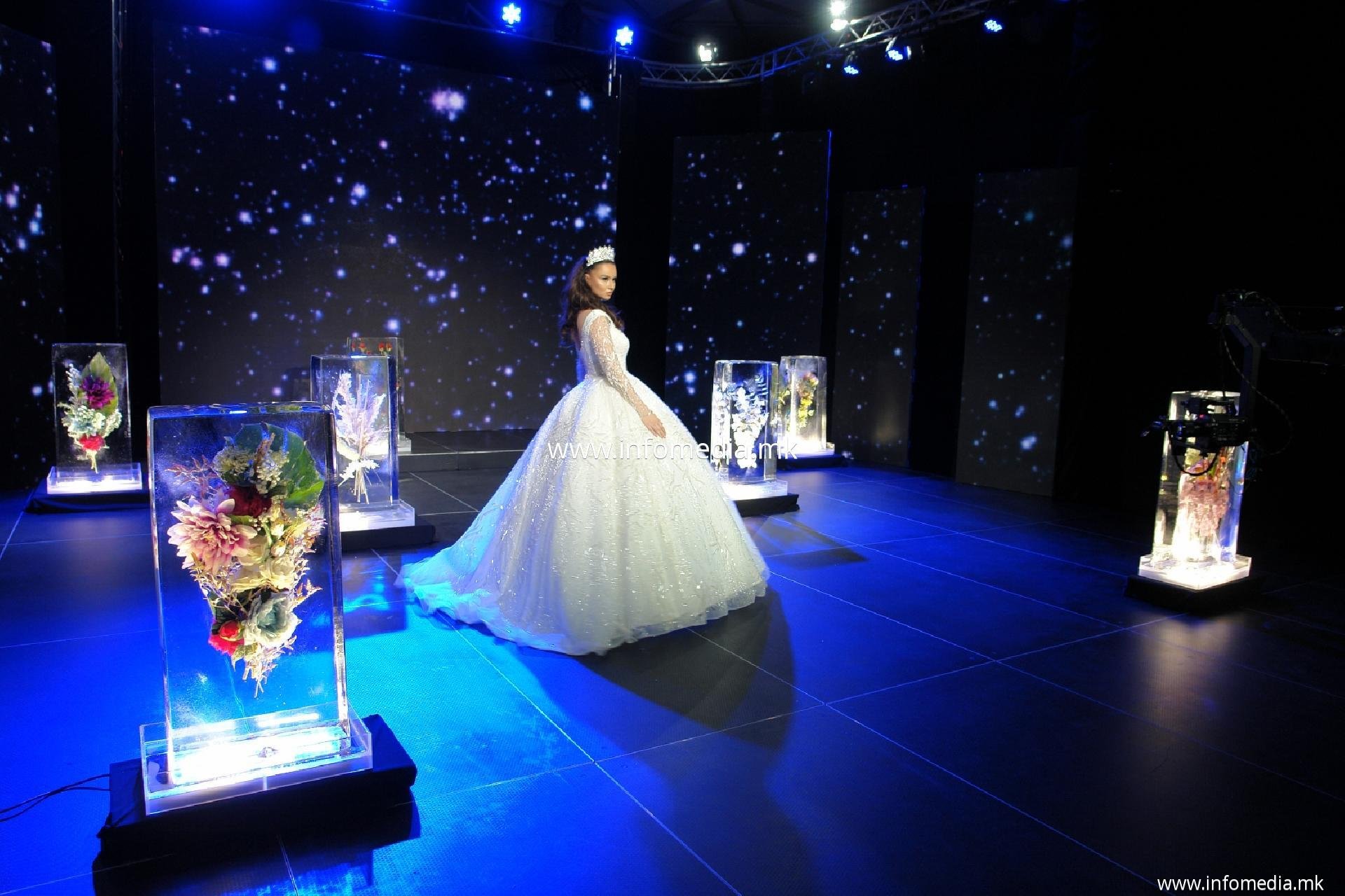 Bianca wedding dress show - Image 14