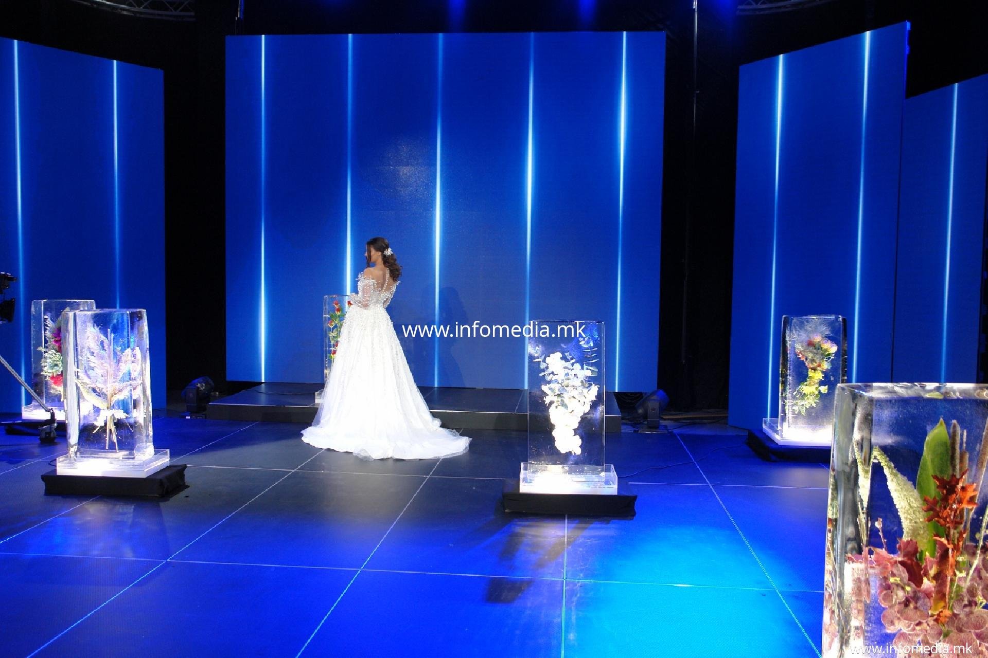 Bianca wedding dress show - Image 17