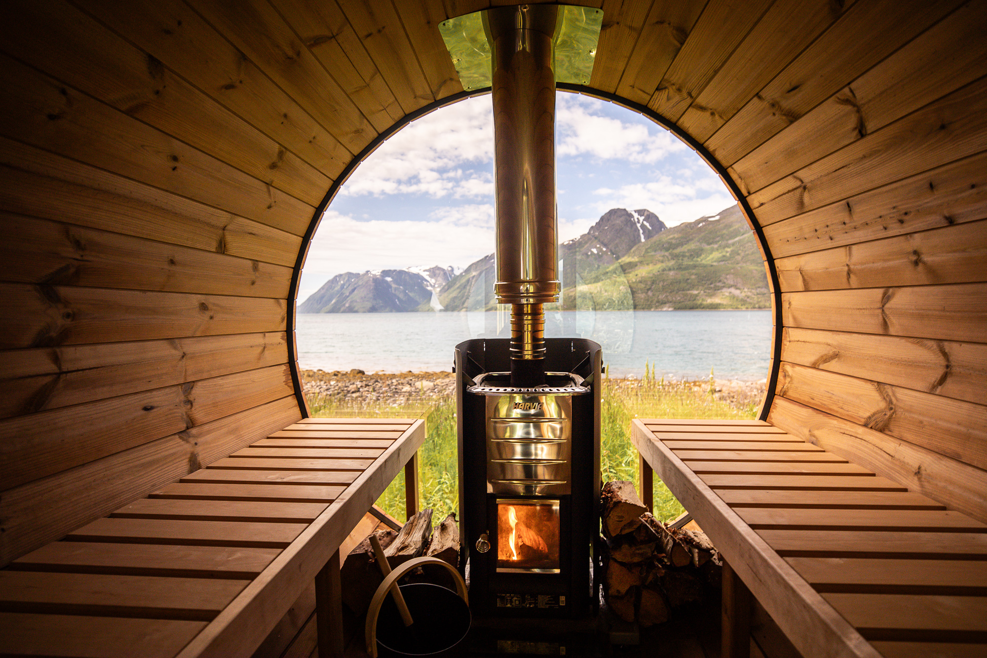 ISBREEN THE GLACIER Sauna Summer Inside Photo Credit Katie Farr Photography 3