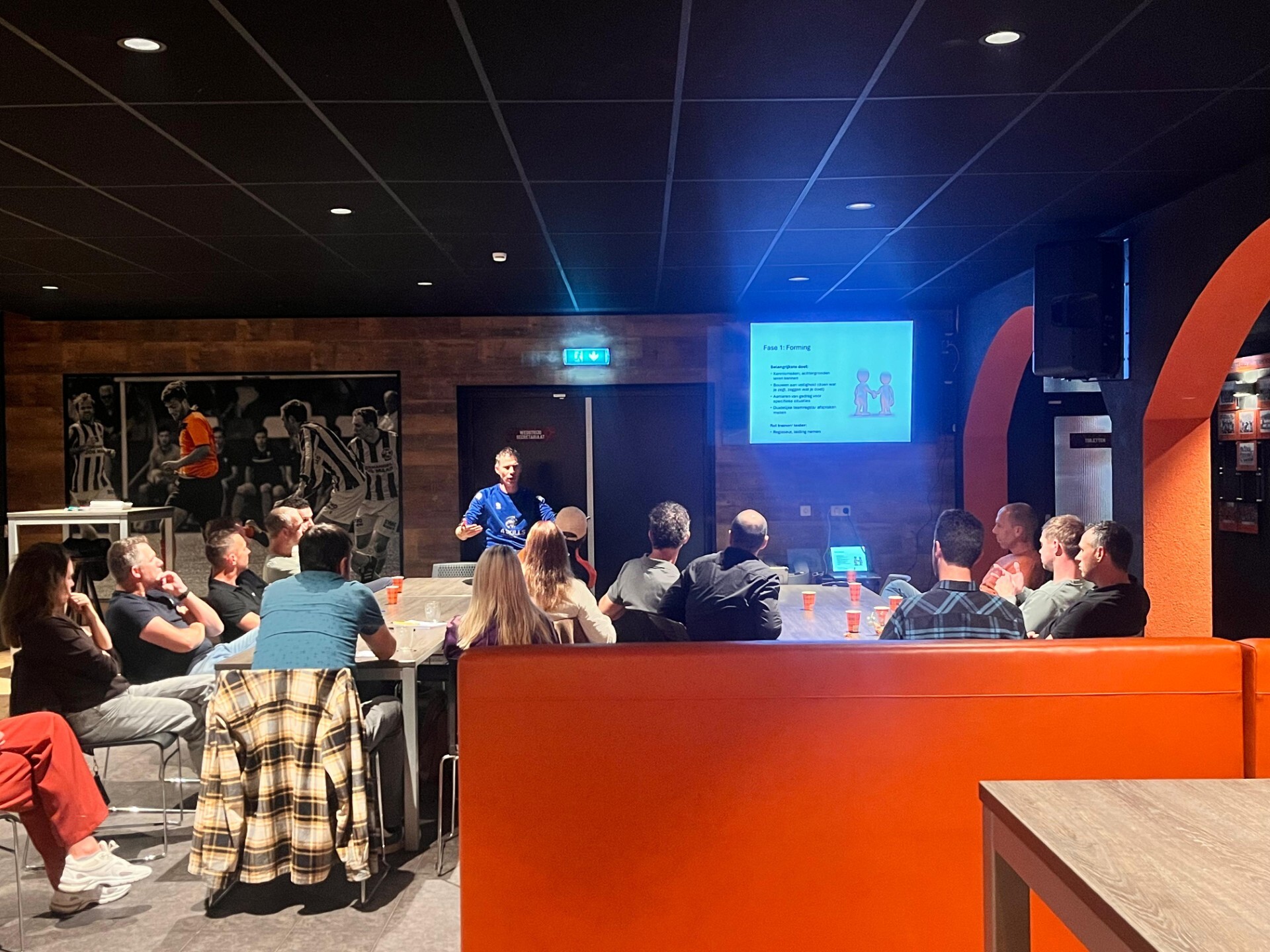 Karin over bouwen aan vertrouwen langs de lijn