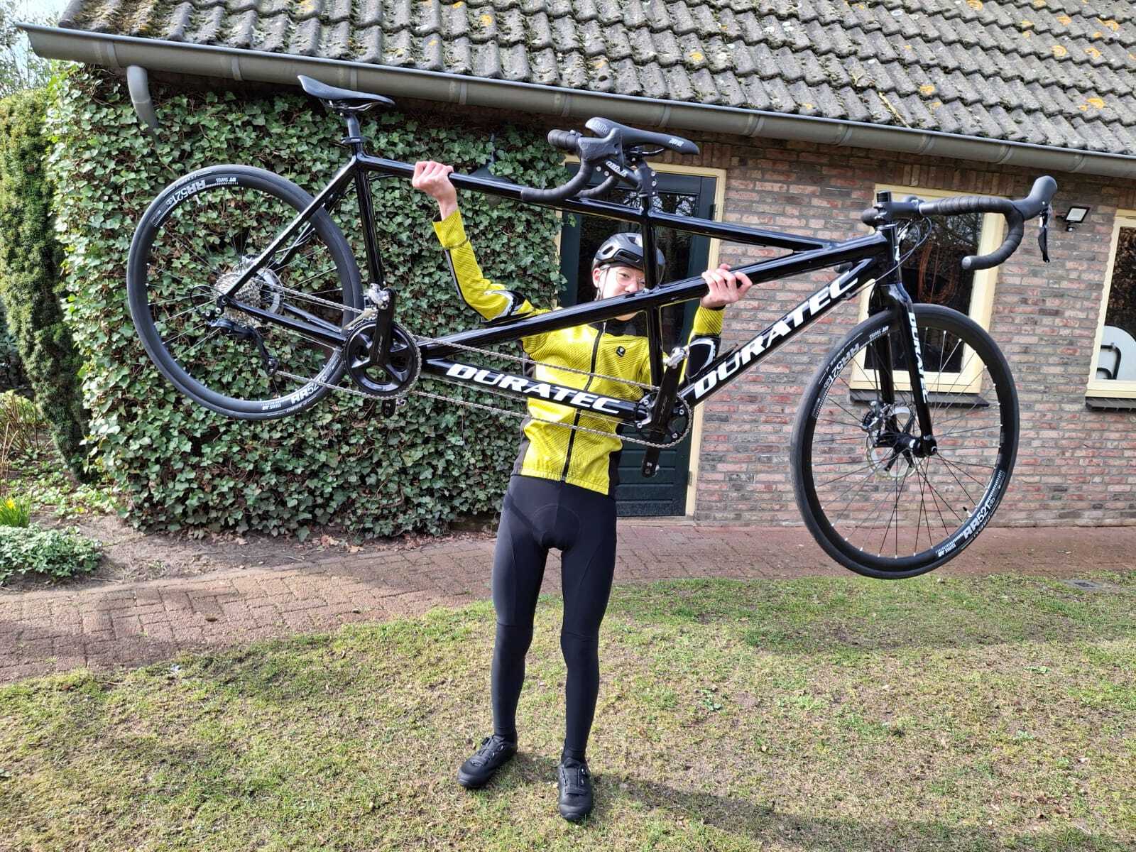 Chang Yuns verhaal: van beperking naar vrijheid op de fiets