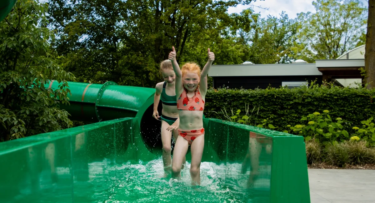 Glijbaan zomervakantie recreatiepark Kaps 