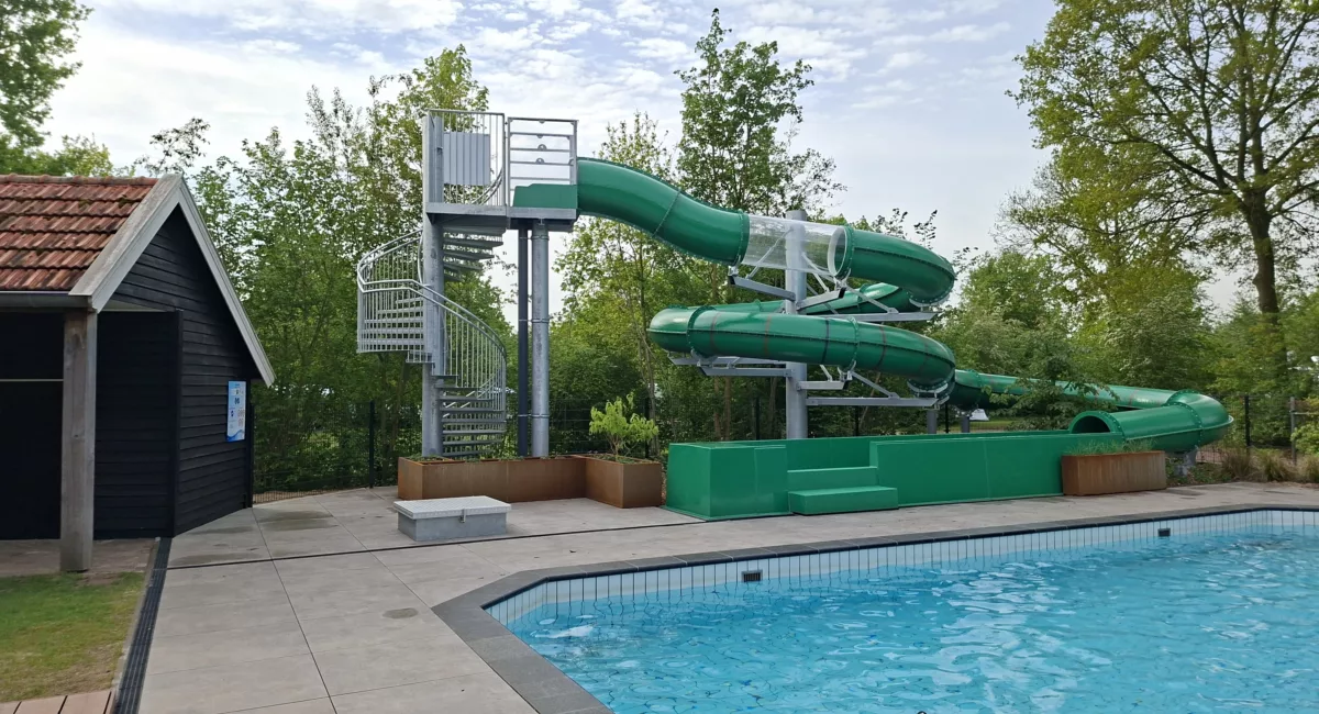 Waterglijbaan kaps 