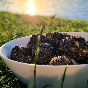 Powerballs, Chia-Walnüsse und Datteln