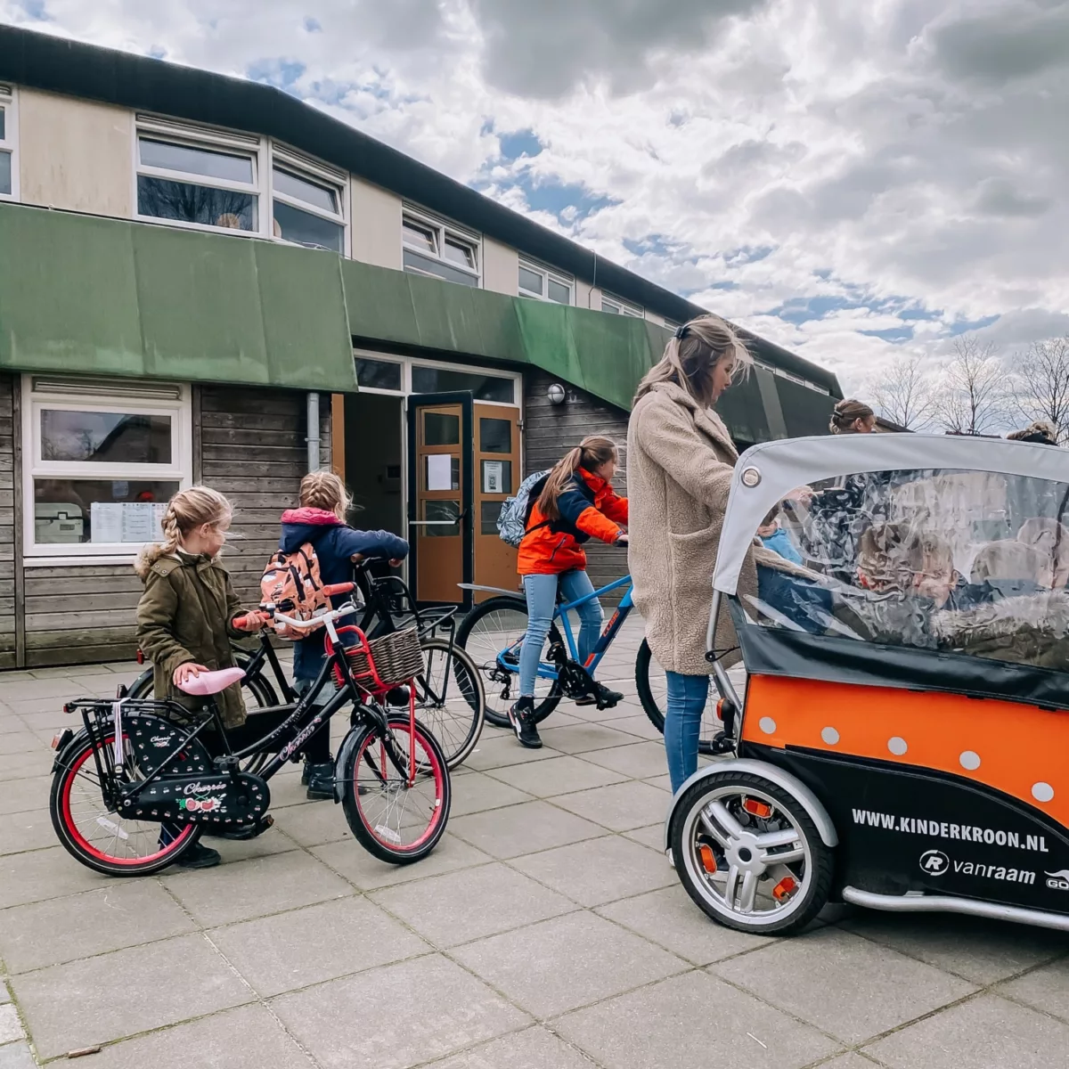 Bakfietsmet3fietsen