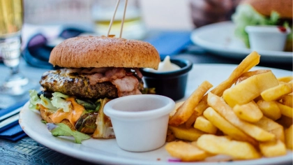 Fast Food Diyip Geçmeyin