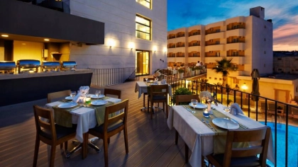 Kariyer Seçiminde Kritik Soru: Restoran mı? Otel mi?