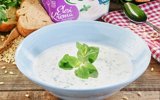 Ekşi Kremalı Buğday Çorbası