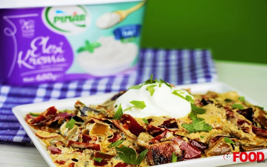 Ekşi Kremalı Biber Salatası