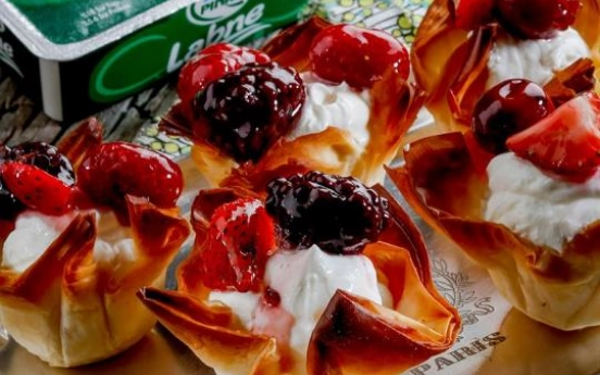 Yufka İçinde Labneli Kırmızı Meyve